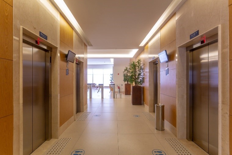 North America Tower - OWO - Imagem 4